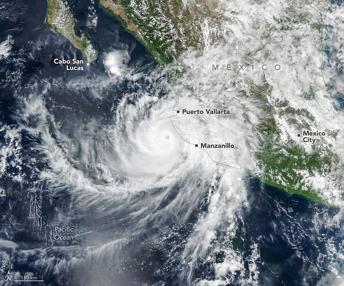 Hurricane Simon Lurks Off the Mexican Coast
