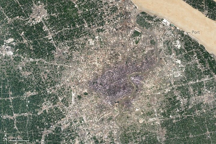 Image of Shanghai, China from September 24, 1999