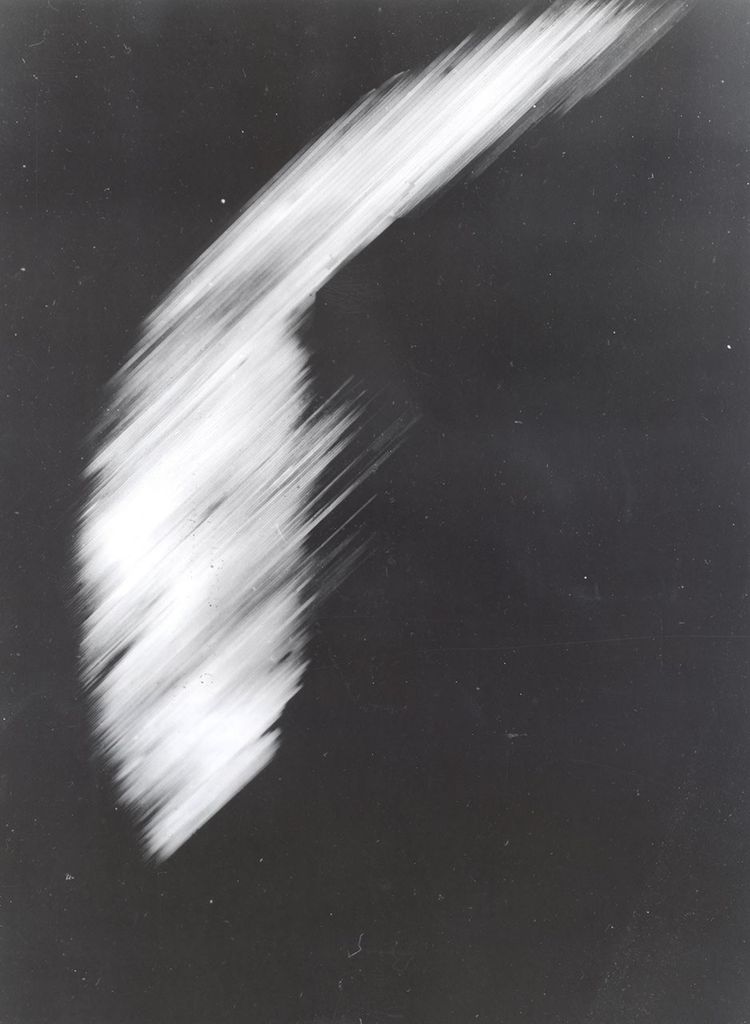 1959: First satellite image of Earth (Explorer VI)