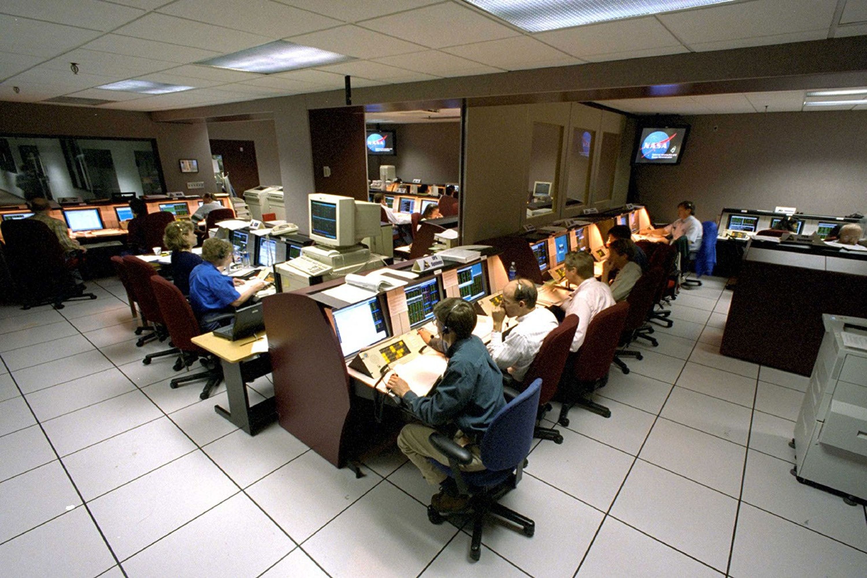 
			Hubble Control Center, Goddard Space Flight Center (1999) - NASA Science			