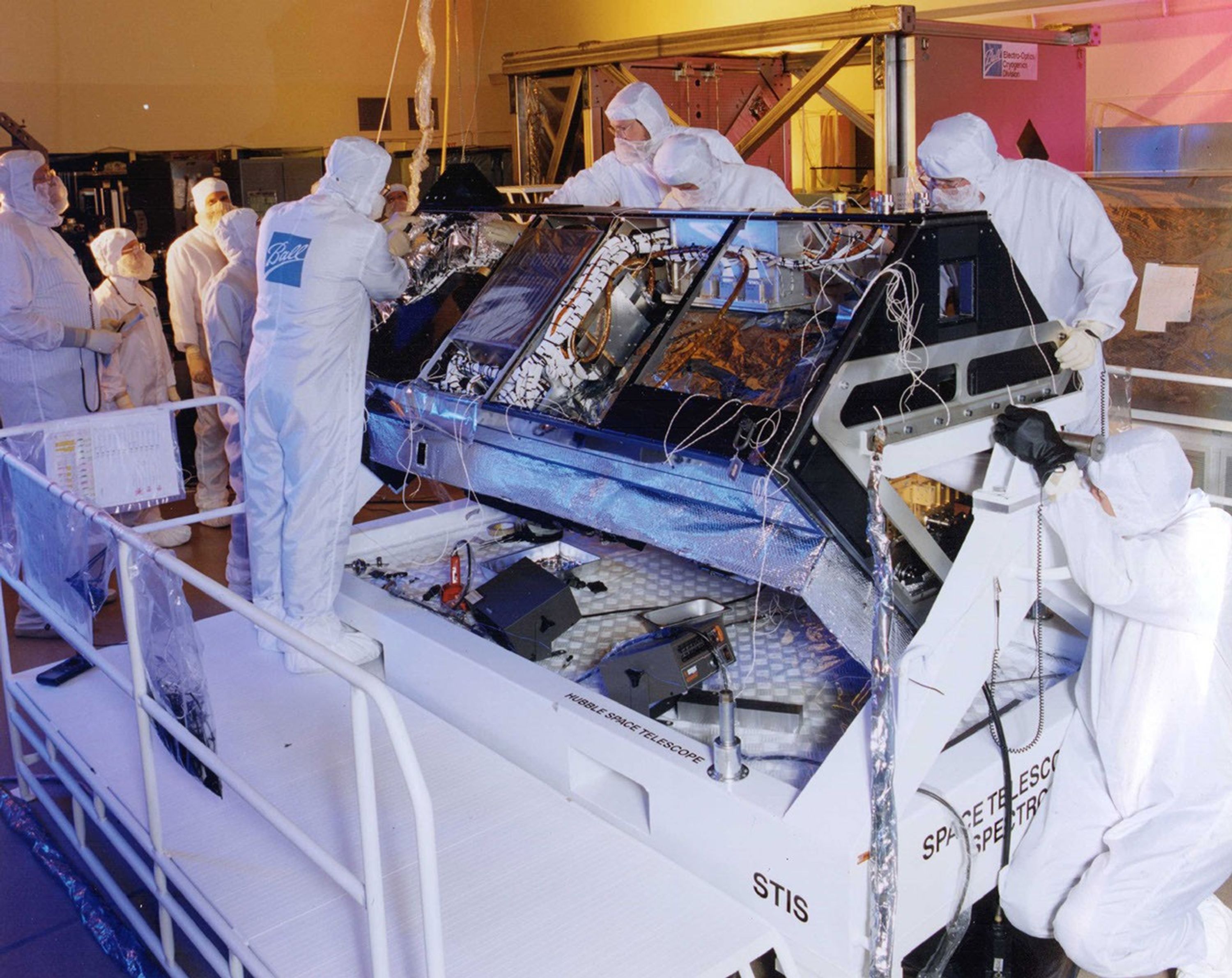 Building the Space Telescope Imaging Spectrograph (1996)