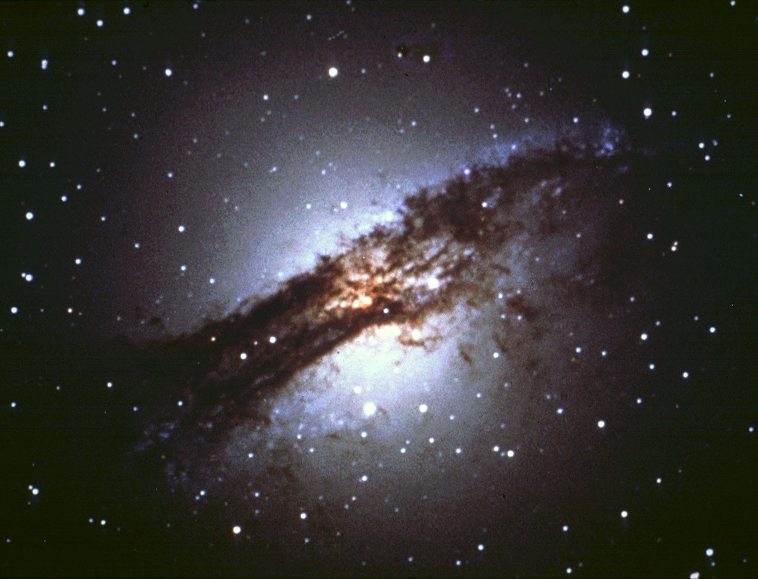 Ground-Based Color Composite NOAO CTIO 4m 1975