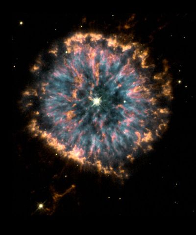 The Glowing Eye of Planetary Nebula NGC 6751
