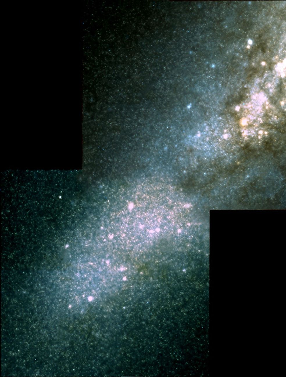 The Heart of the Galaxy M82 in Infrared Light