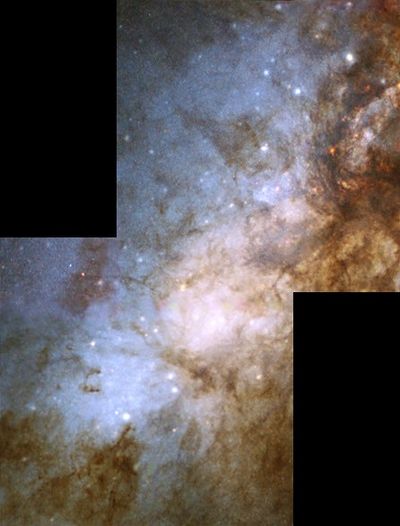 The Heart of the Galaxy M82 in Visible Light