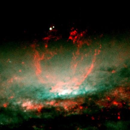 Gaseous Bubble in Core of Galaxy NGC 3079