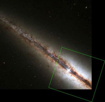 HST/WFPC2 Visible-Light Image of NGC 4013 with Outline of the NICMOS Infrared-Light Image