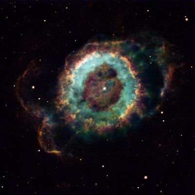An Old Star Gives Up the Ghost