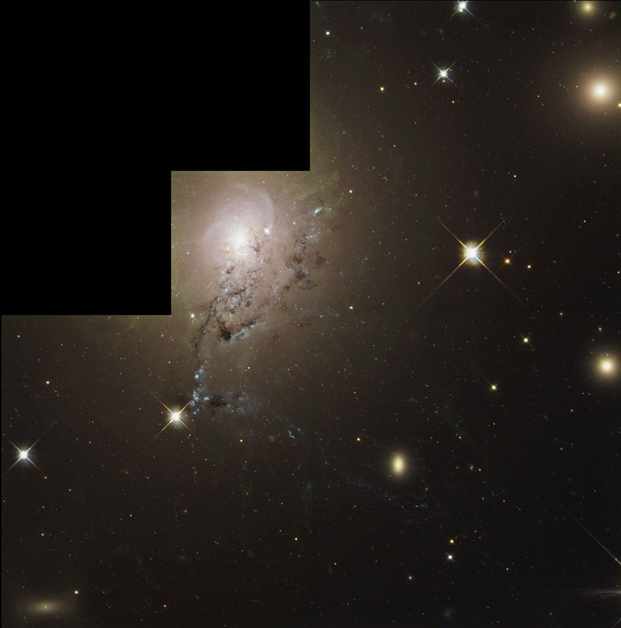 Full Image of Galaxy NGC 1275