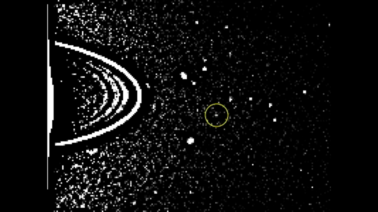 Time-lapse of S/2003 U 2 Orbiting Uranus