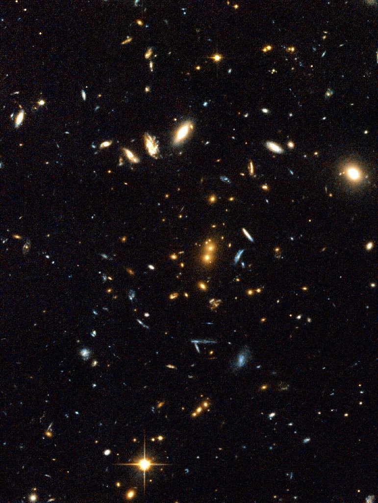 Massive Galaxy Cluster RDCS 1252