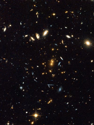 Massive Galaxy Cluster RDCS 1252