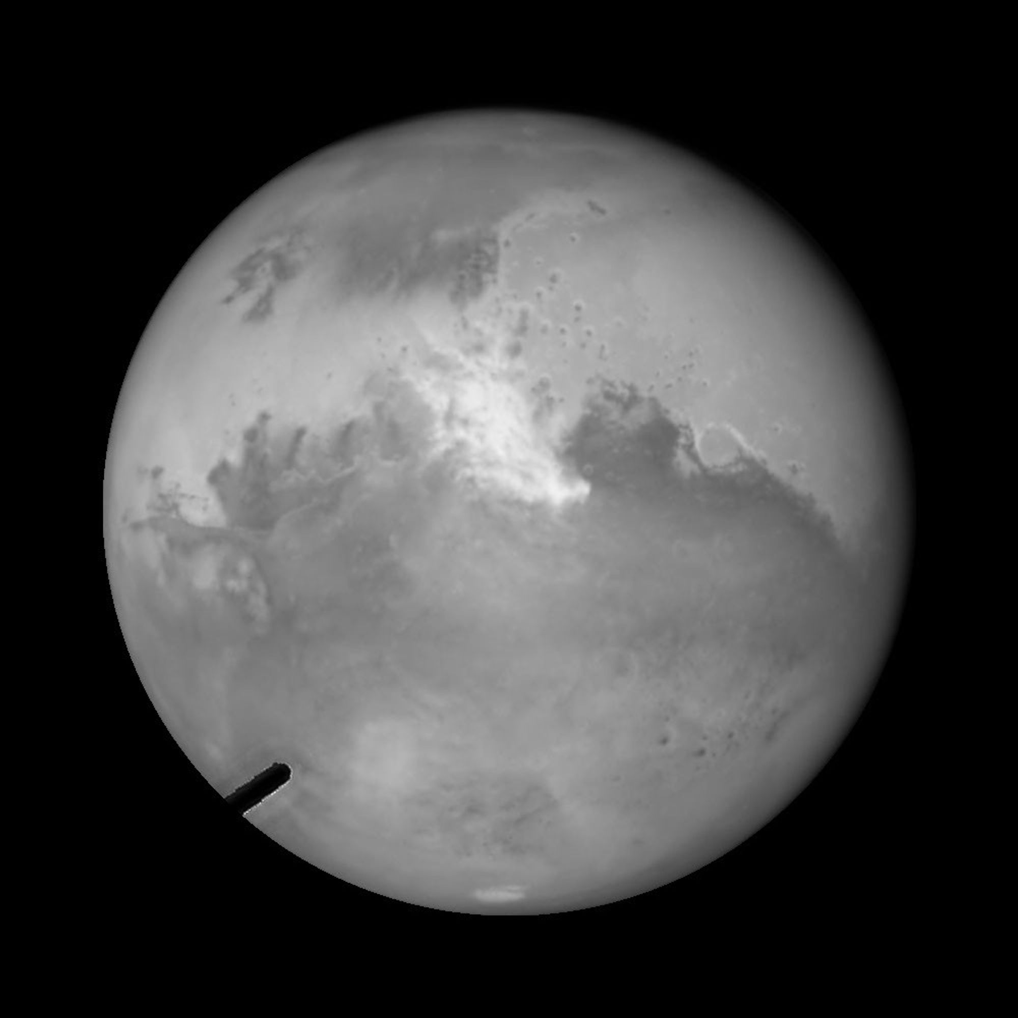 Mars Image Showing the High Resolution Camera's "Occulting Mask"