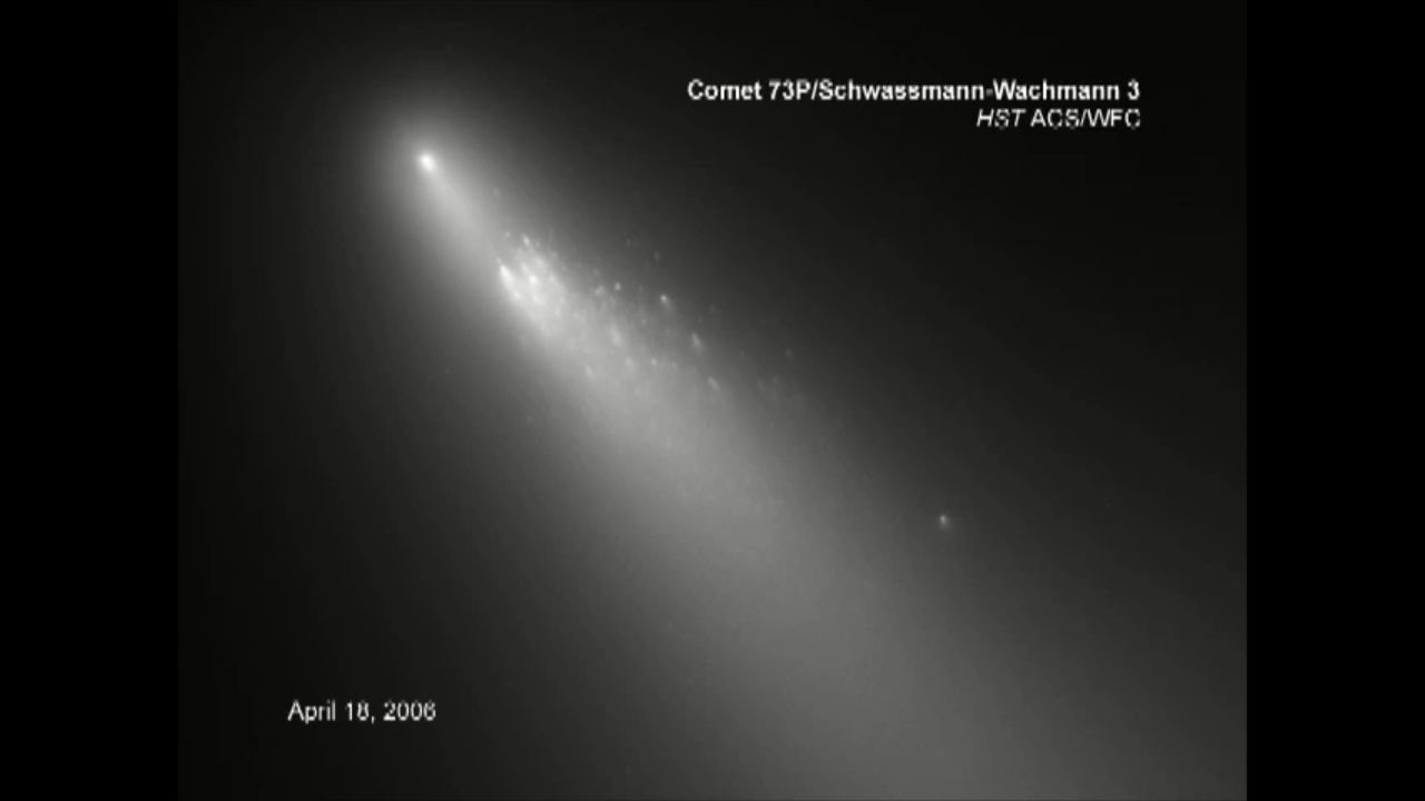 Sequential Hubble Images of Comet 73P/Schwassmann-Wachmann 3, Fragment B (Annotated)