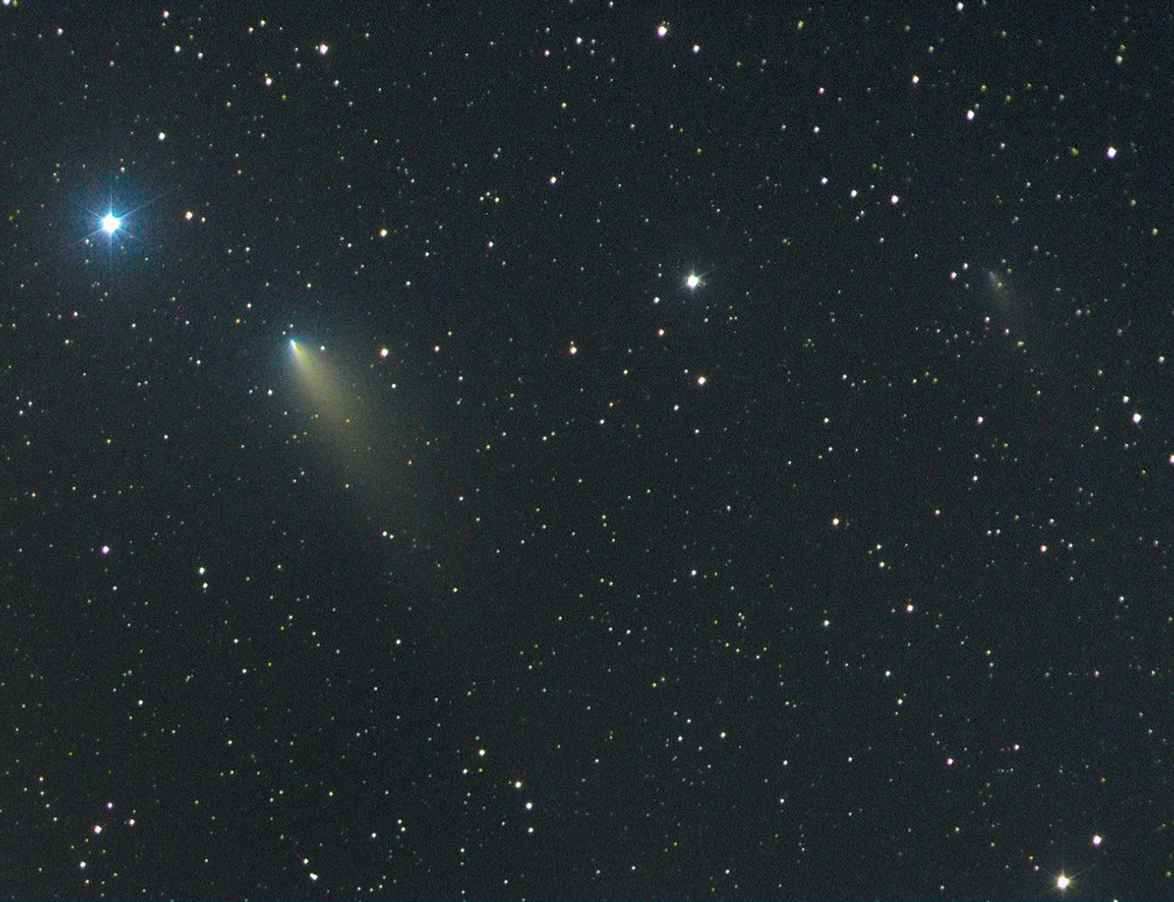 Comet 73P/Schwassmann-Wachmann 3 - Fragments B, G