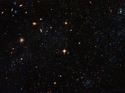 Hubble View of Arp’s Loop