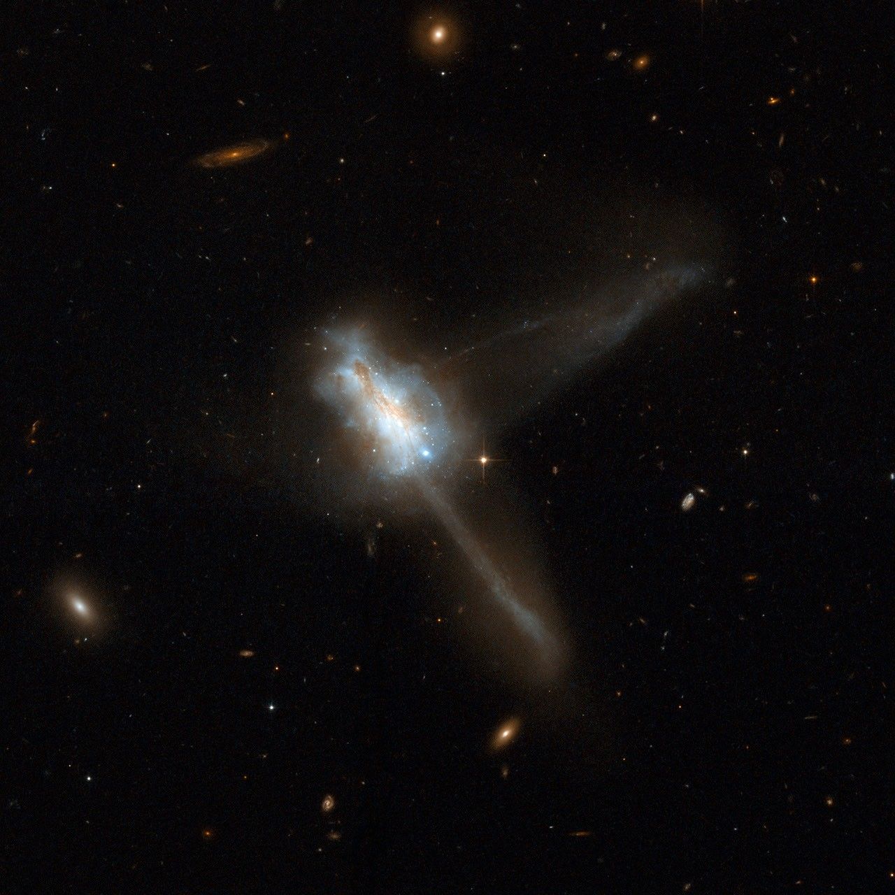 Hubble Interacting Galaxy IC 883