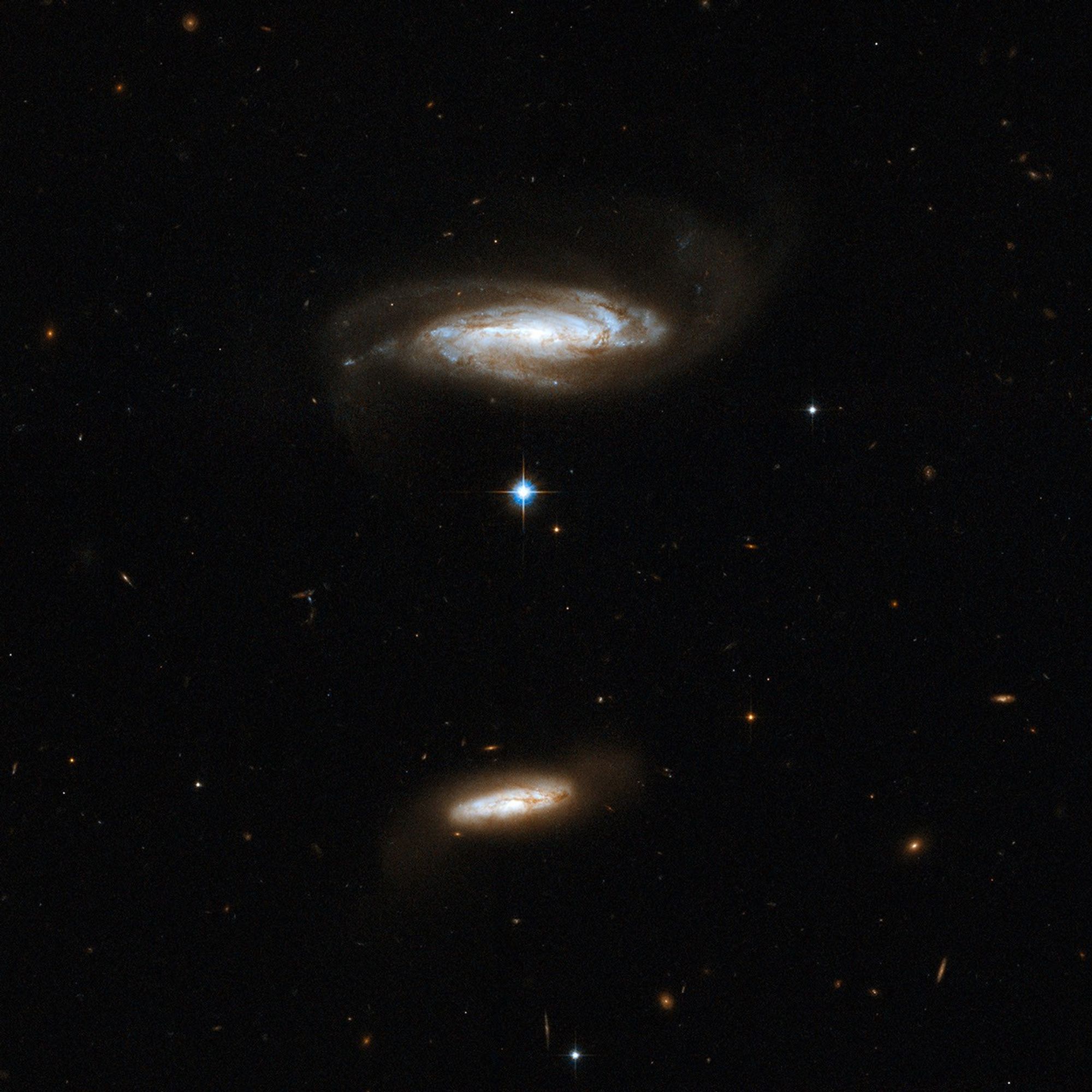 Hubble Interacting Galaxy IC 2810