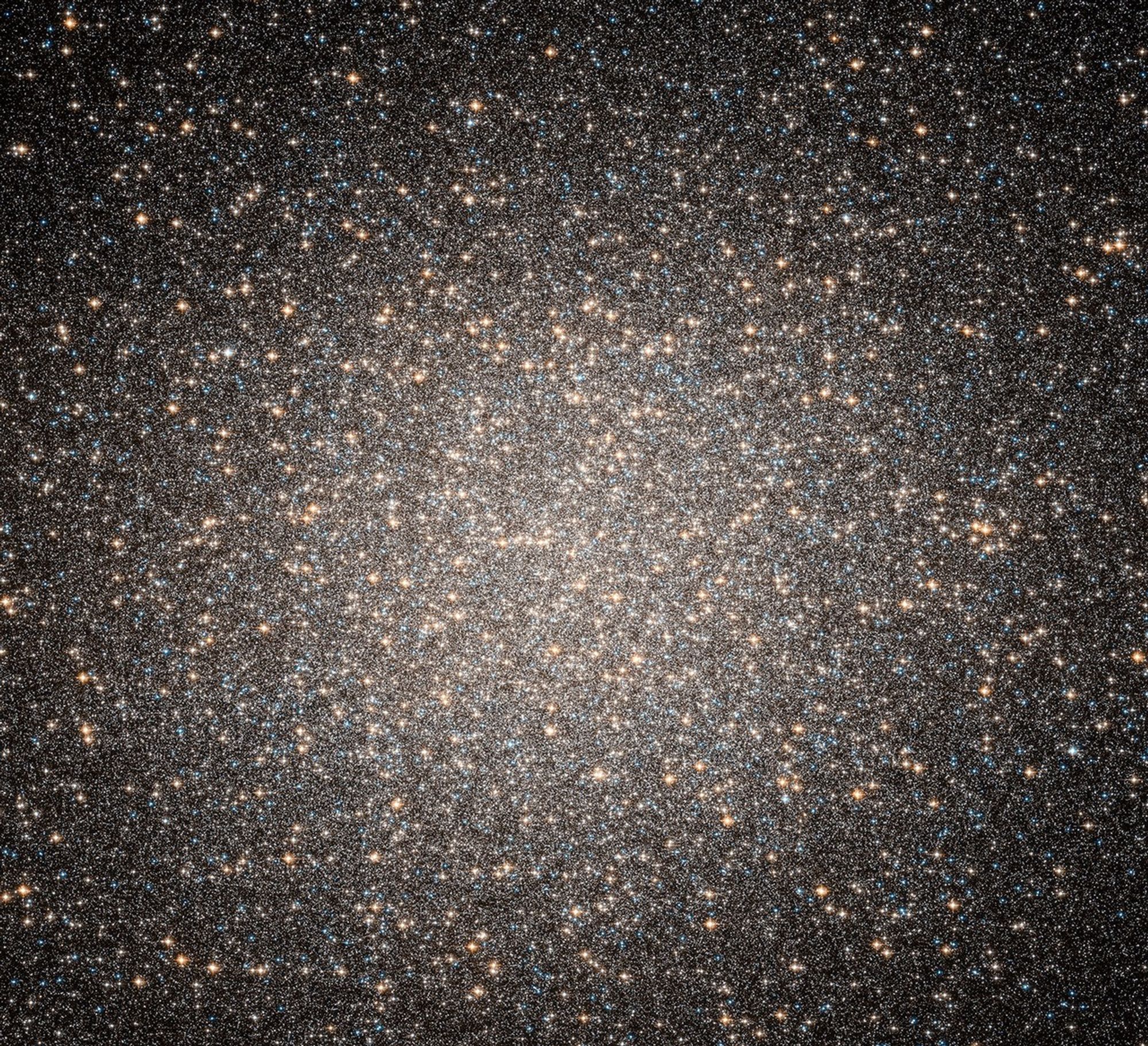 Starry Splendor in Core of Omega Centauri