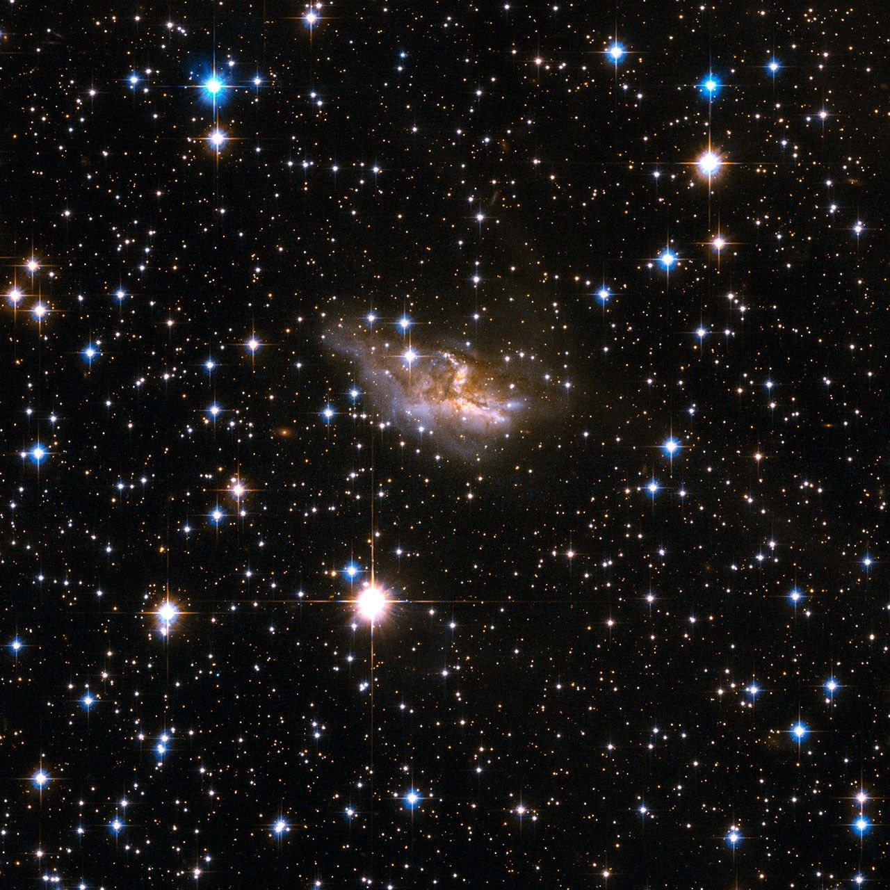 Hubble Interacting Galaxy ESO 99-4
