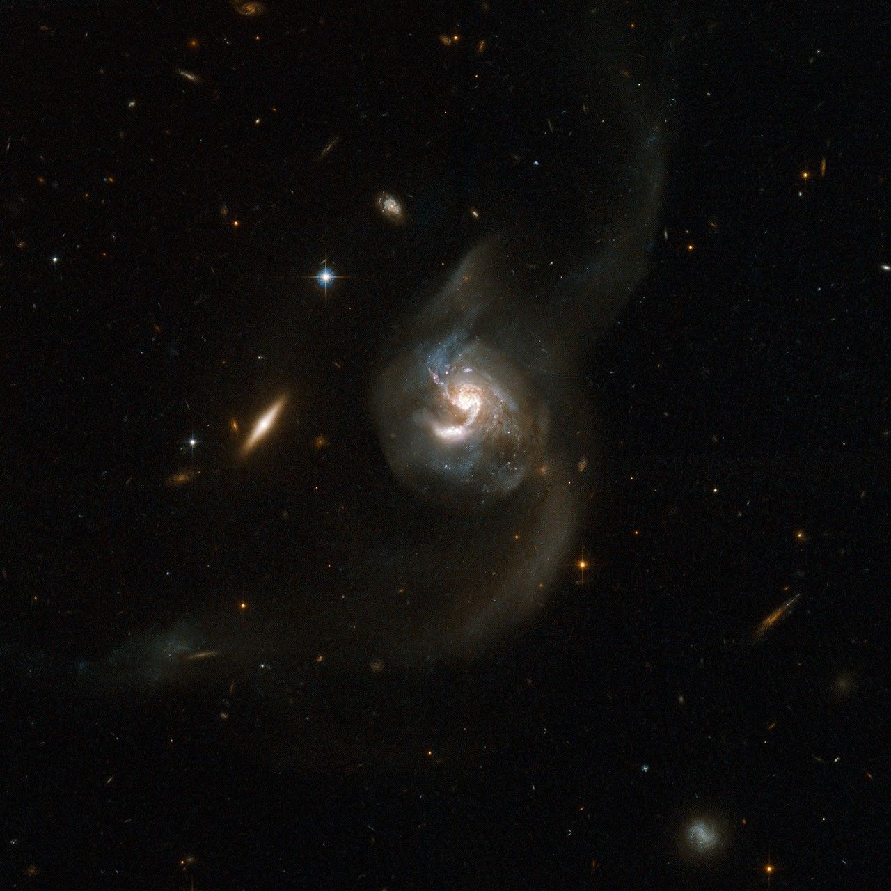 Hubble Interacting Galaxy NGC 6090