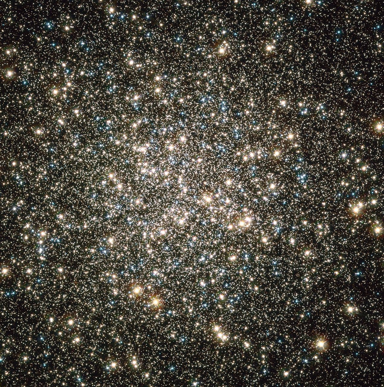 Hubble Image of M13's Nucleus