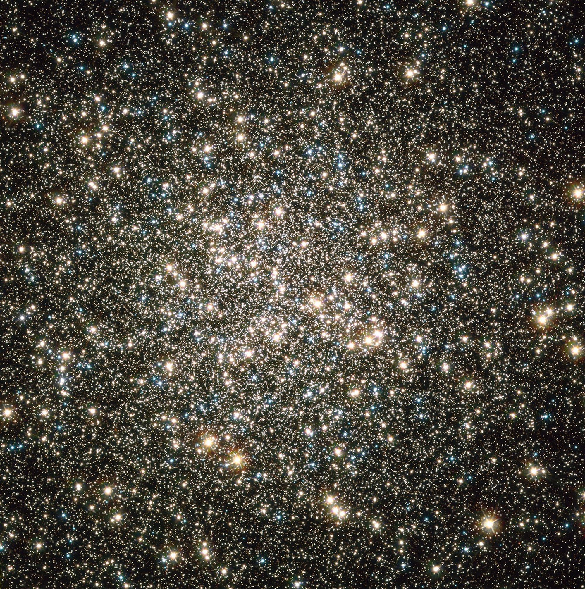 Hubble Image of M13's Nucleus