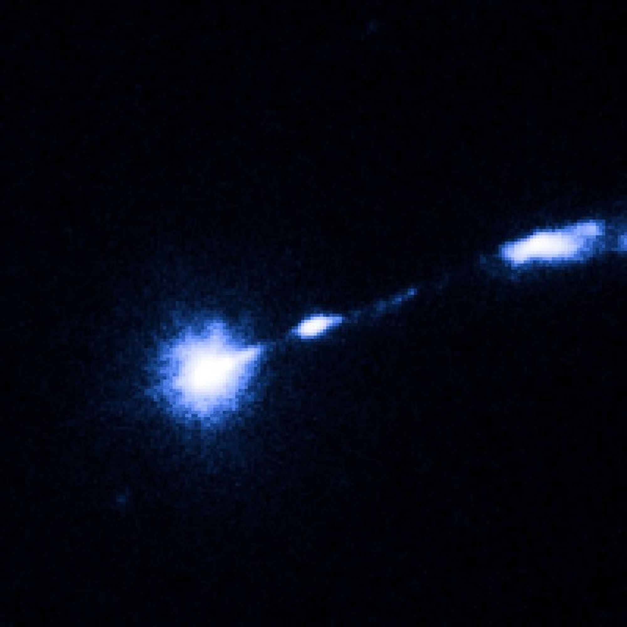 M87 Nucleus and Bright Knot - STIS - May 17, 1999