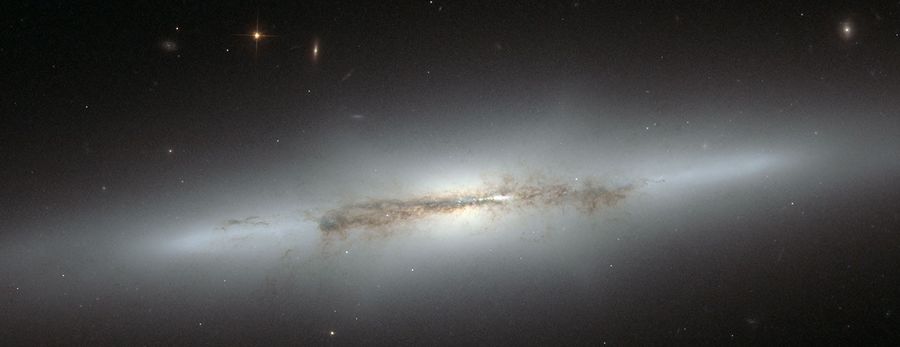 Hubble Space Telescope Image of NGC 4710