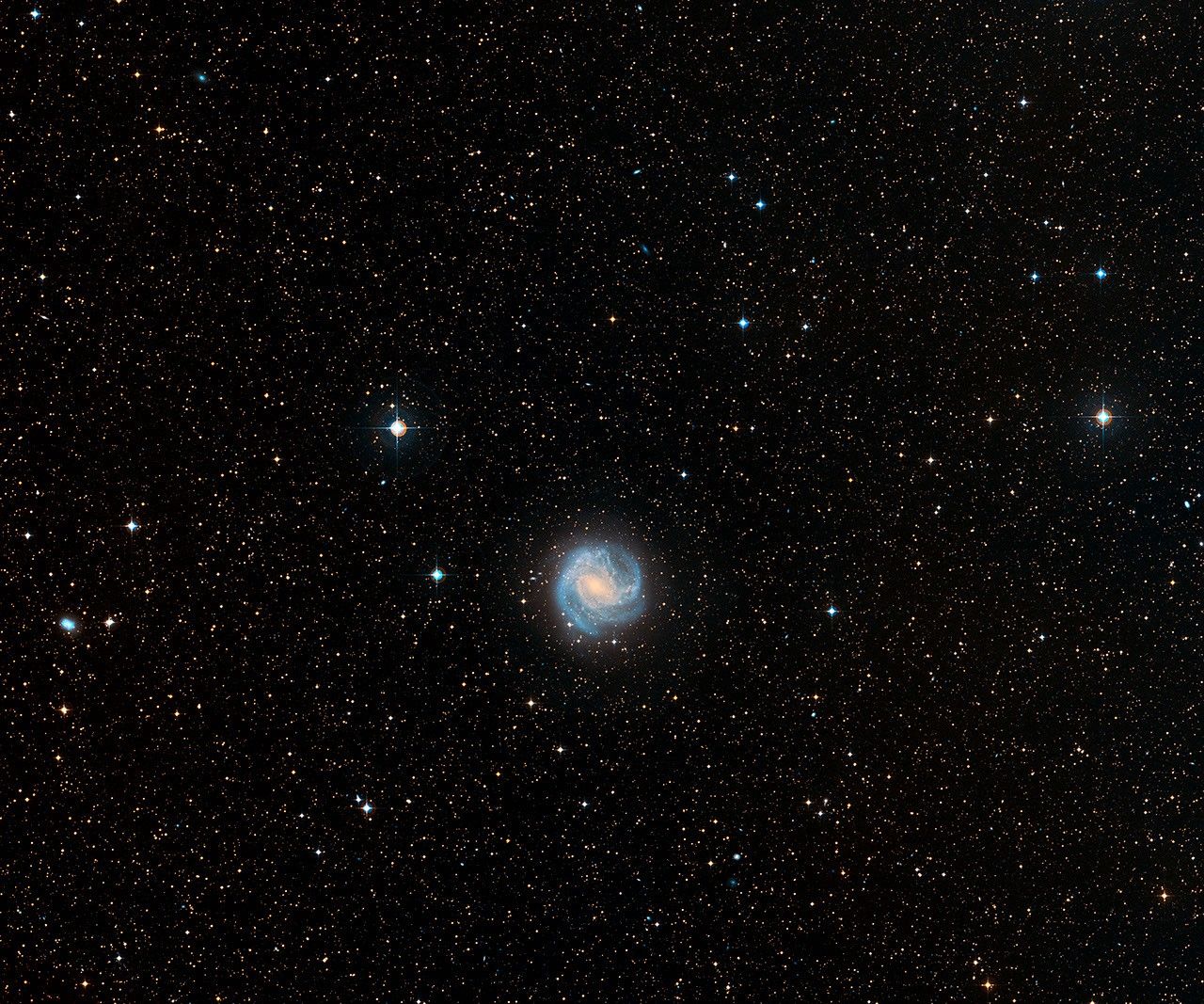 Digitized Sky Survey Image of Star Field Around M83