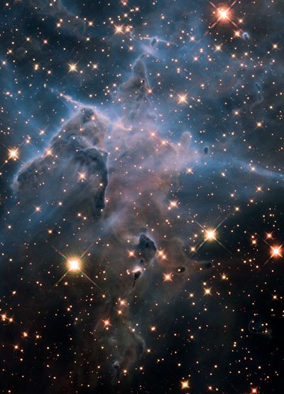 Infrared View of Pillar and Jets HH 901/902