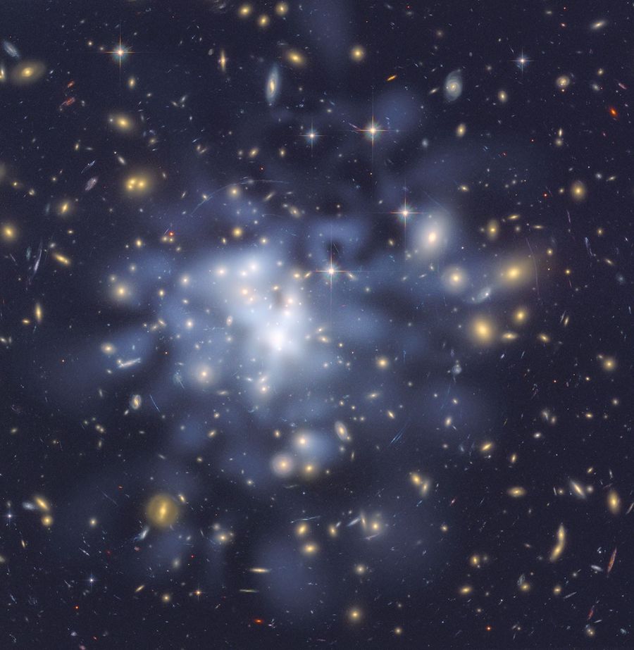 Hubble Helps Astronomers Map Dark Matter in Abell 1689