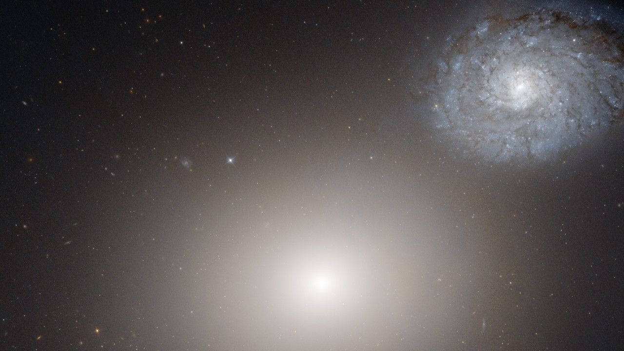 Zoom into Galaxy Pair Arp 116