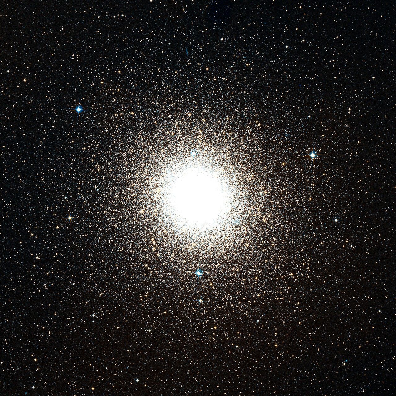 47 Tucanae – Digitized Sky Survey (DSS)