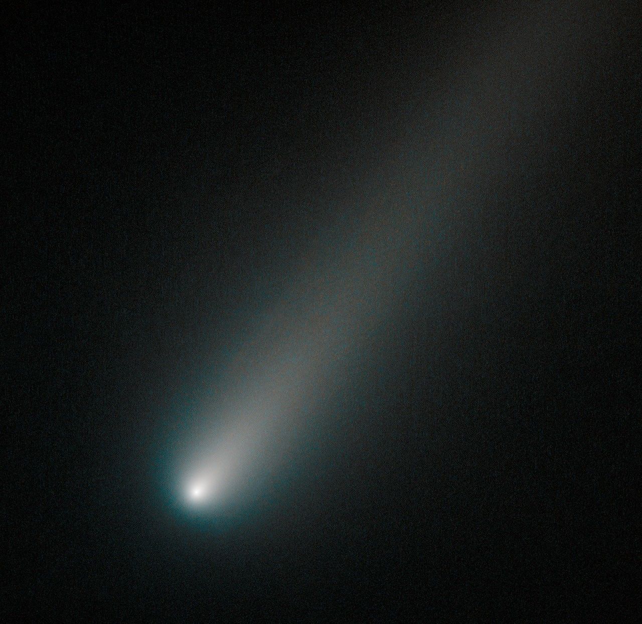 Incoming Comet ISON Appears Intact to NASA's Hubble