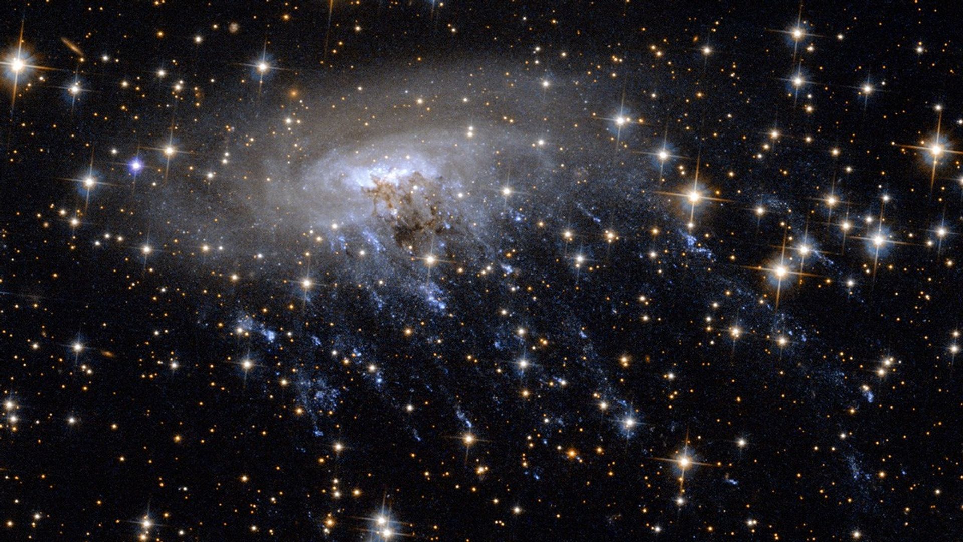 Zoom into ESO 137-001