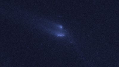 Hubble Observation of P/2013 R3 – December 13, 2013