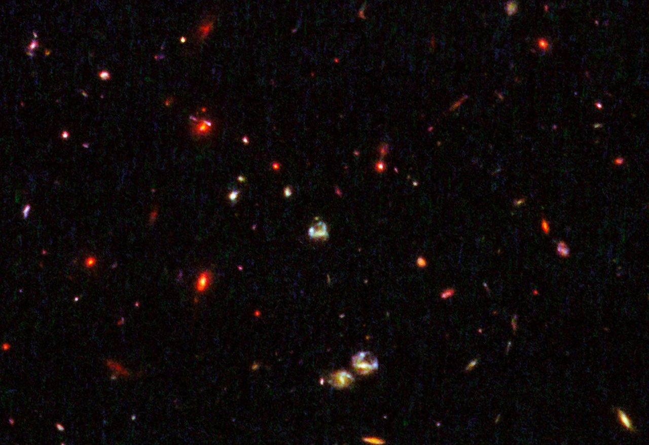 Galaxy Cluster IRC 0218 (clean)
