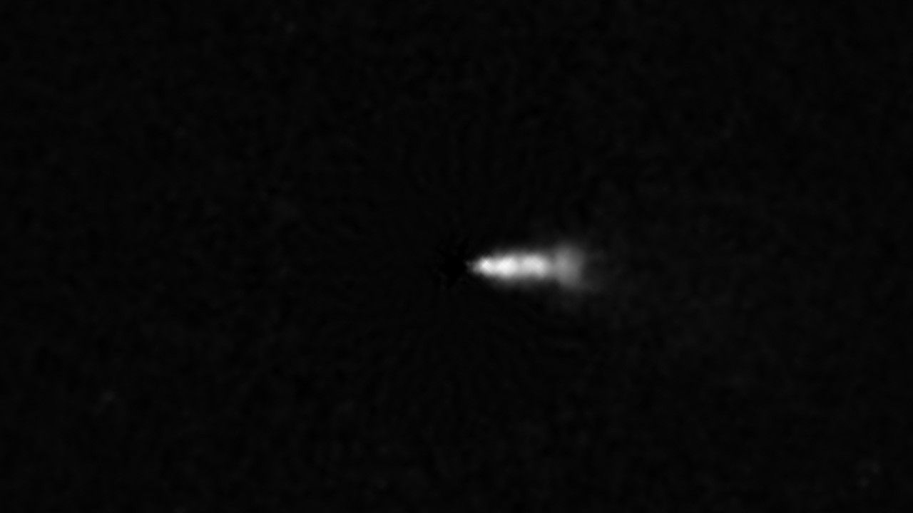 Zoom into Close-Up of Jet Inside Galaxy 3C 264