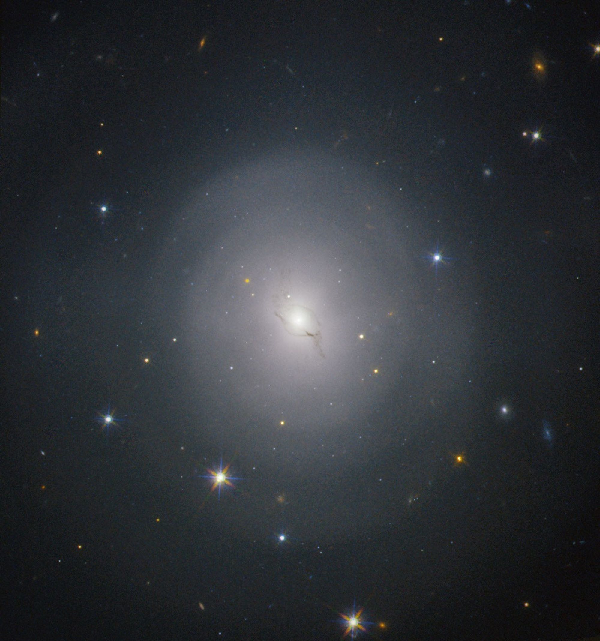 NGC 4993