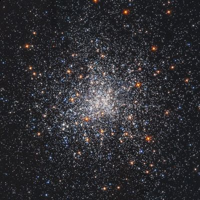 Globular Cluster Messier 79 (M79, NGC 1904) – Cropped