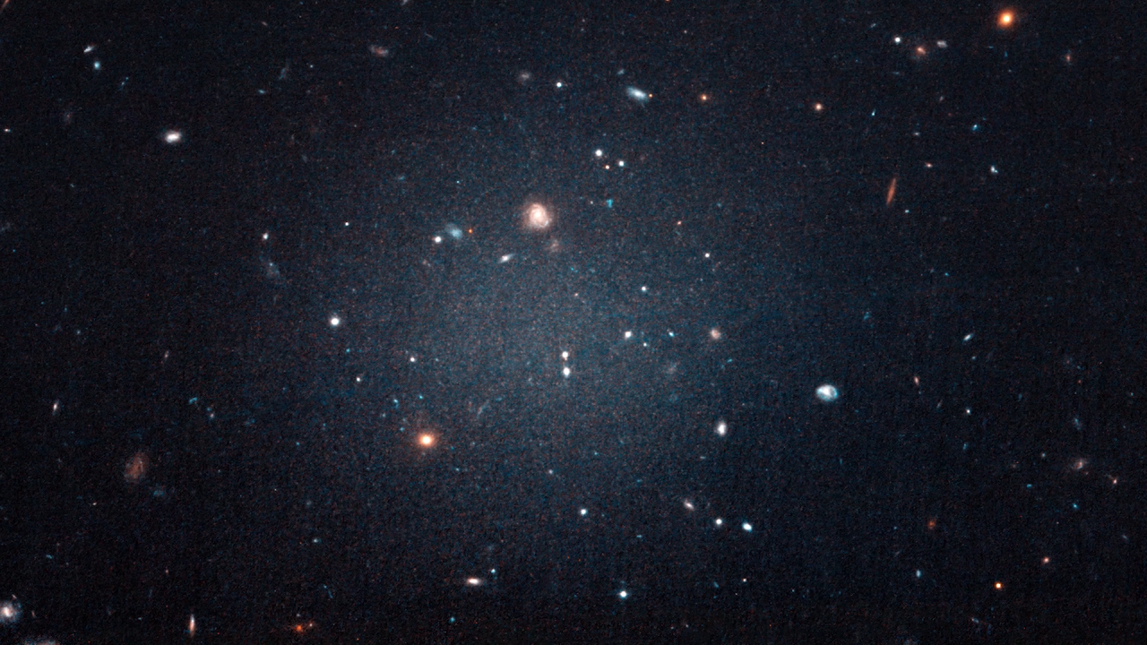 Hubble Views a Galaxy Lacking Dark Matter