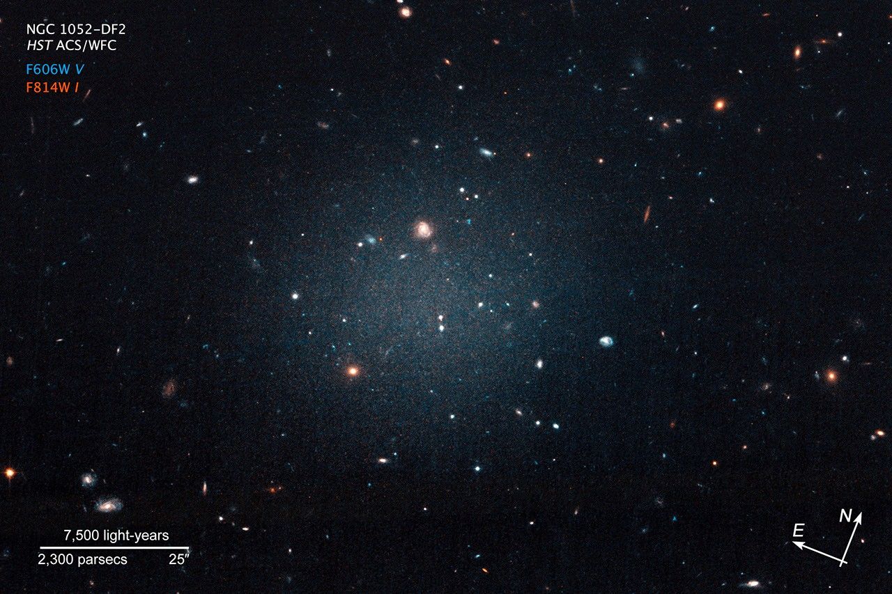 Compass Image for NGC 1052-DF2