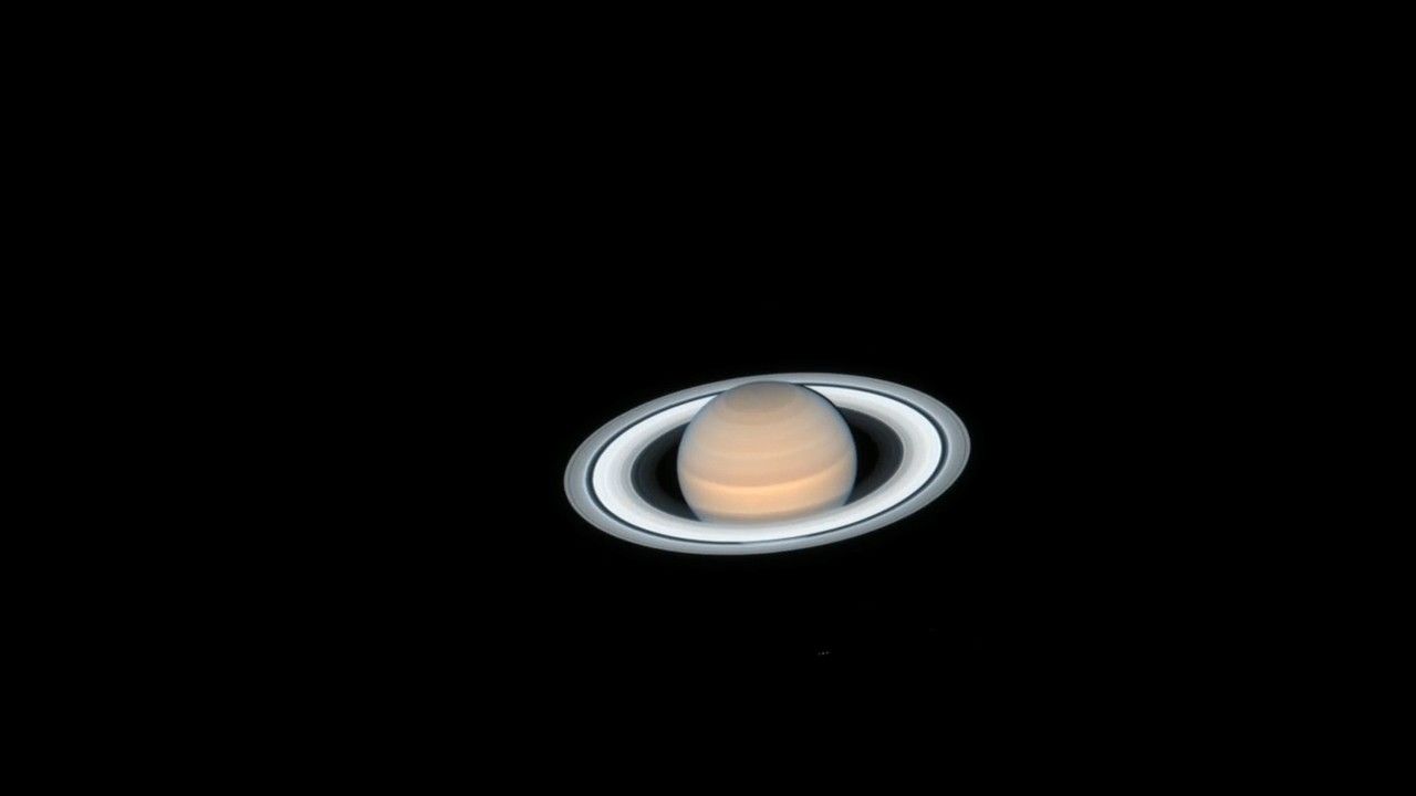Saturn Zoom