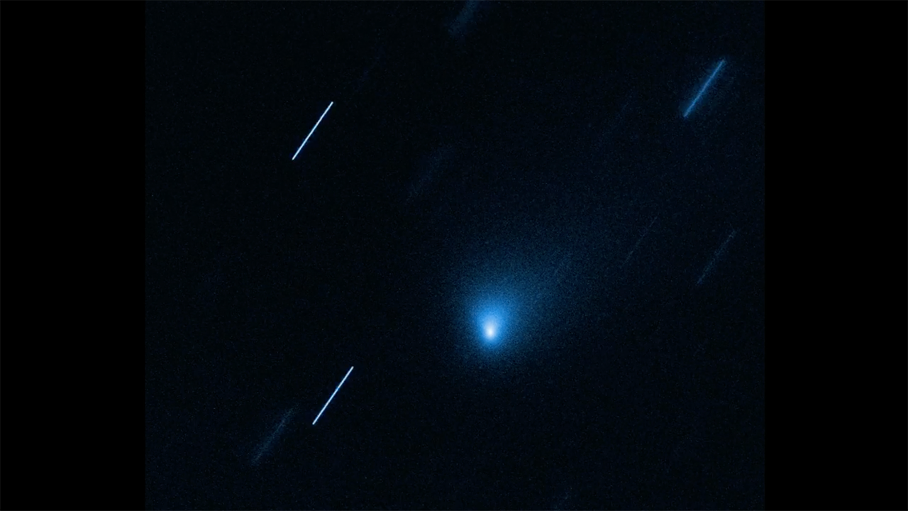 Comet 2I/Borisov Time-Lapse