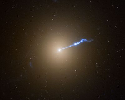 M87