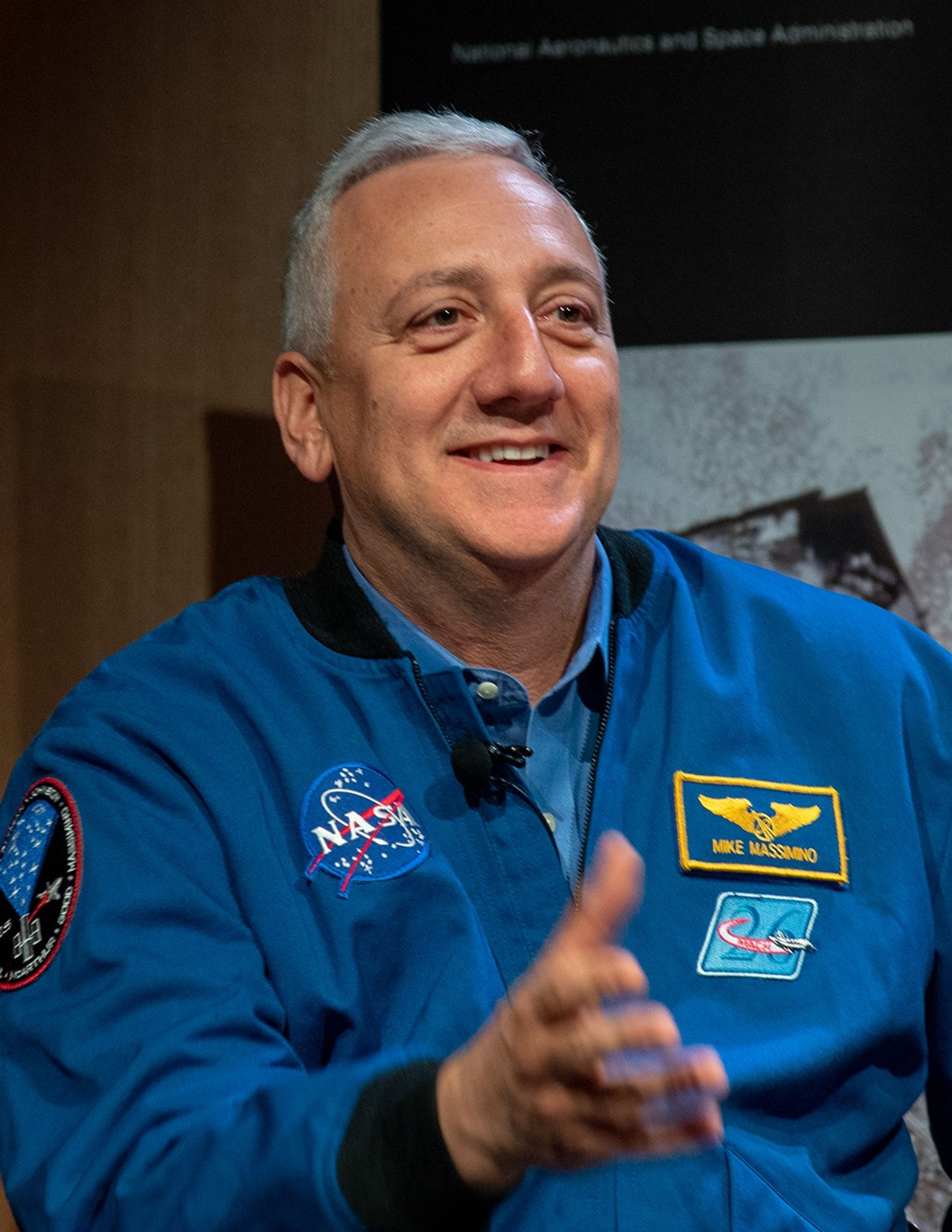 Mike Massimino addresses the audience.