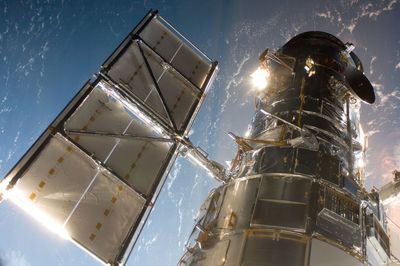 Grappling Hubble (2009)