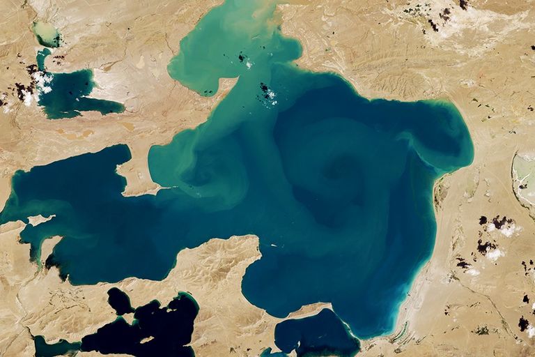 Landsat 8 image of Siling Lake in Tibet