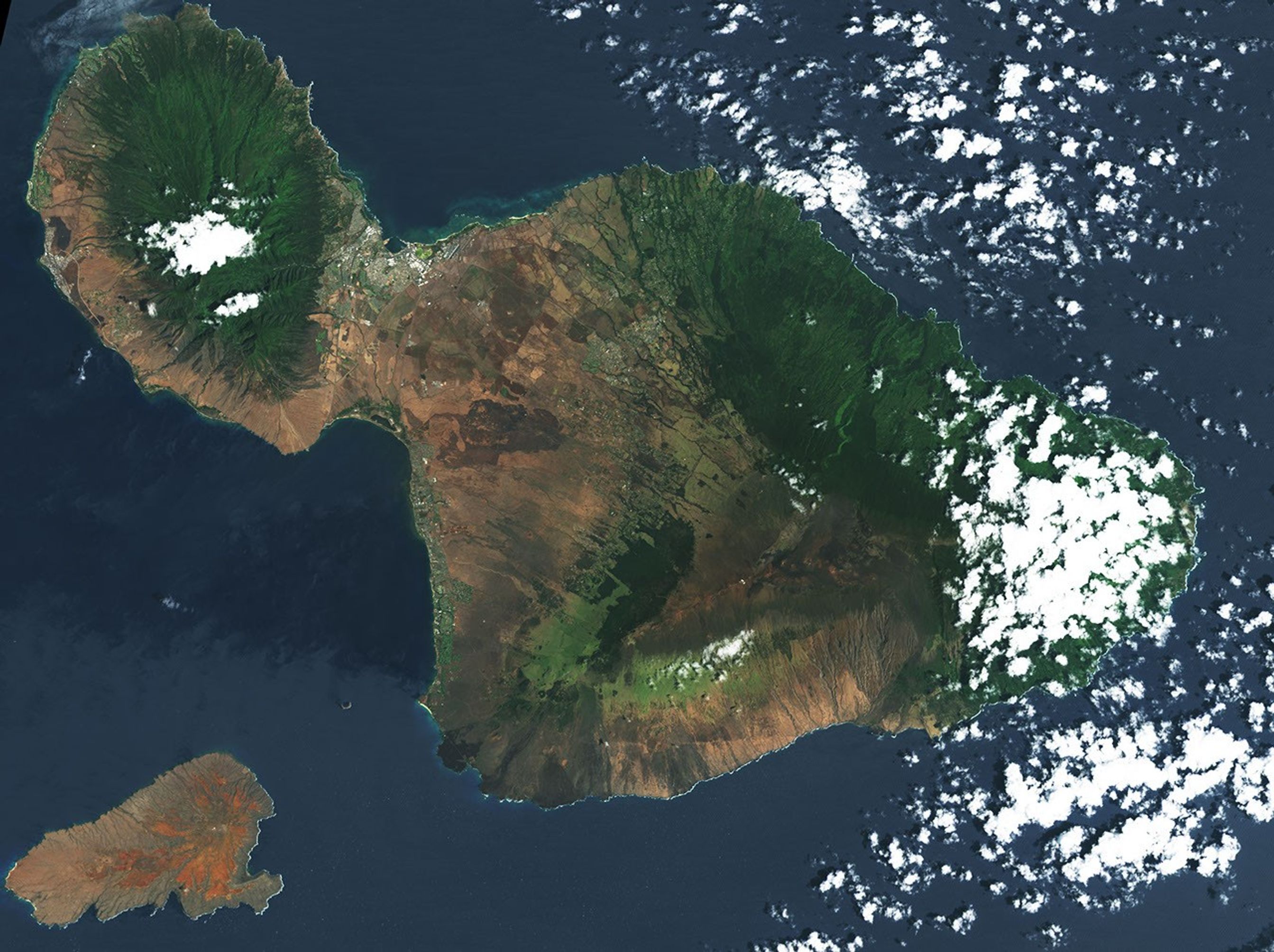 A natural-color composite of the Maui fire on Aug 31, 2023
